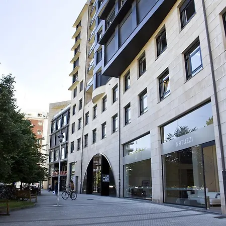 T5 Donostia Alojamento de Acomodação e Pequeno-almoço *