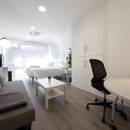 T5 Donostia Отель типа 